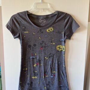 Disney small T-shirt scoop neck